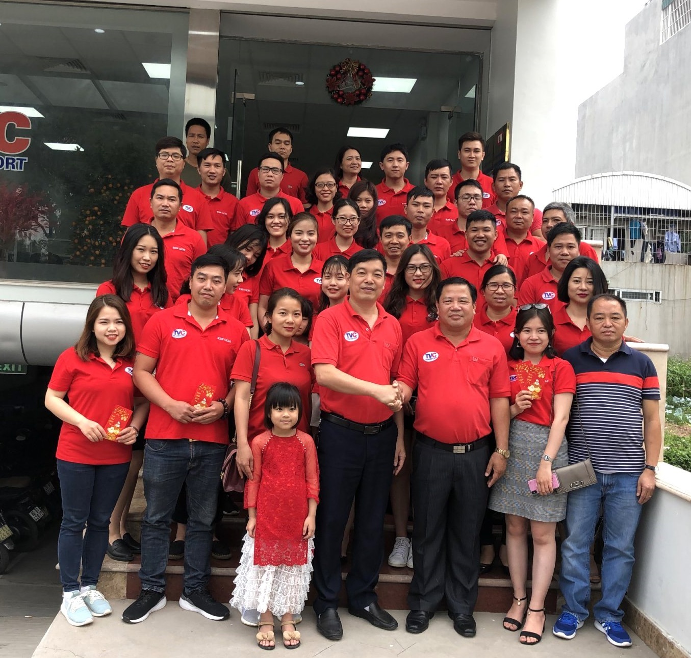 Lãnh đạo công ty Napha tới chúc tết tại công ty Thái Việt Trung xuân 2019